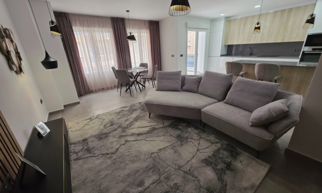 Apartment - Herverkoop - Torrevieja - Puerto