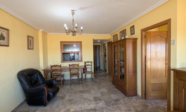 Apartment - Herverkoop - Torrevieja - Punta Prima