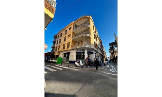 Apartment - Herverkoop - Torrevieja - Torrevieja