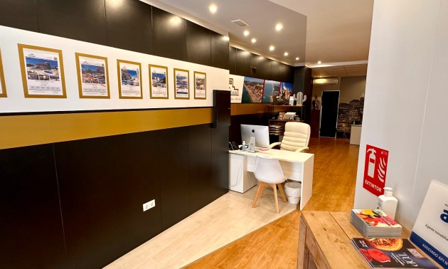 Commercial - Resale - Guardamar del Segura - Guardamar del Segura