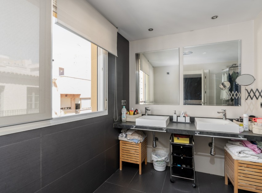 Herverkoop - Apartment - Alicante - Center