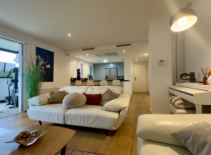 Herverkoop - Apartment - Alicante - Vistahermosa