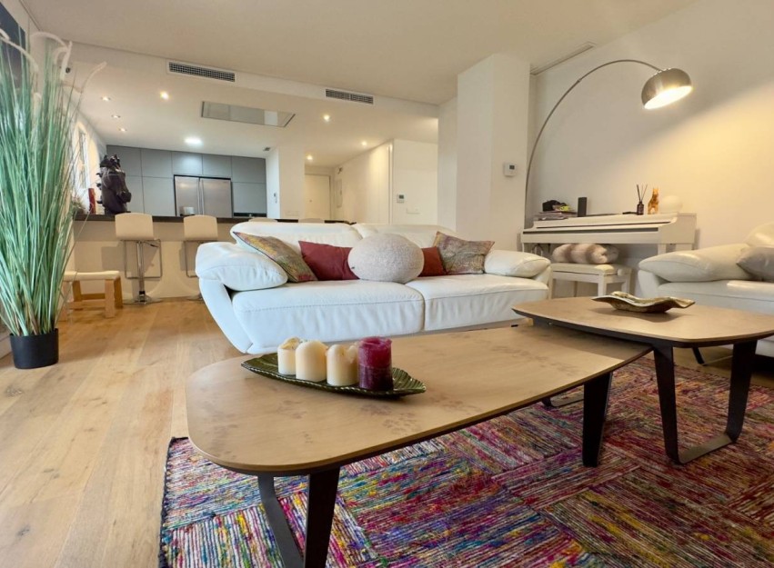 Herverkoop - Apartment - Alicante - Vistahermosa