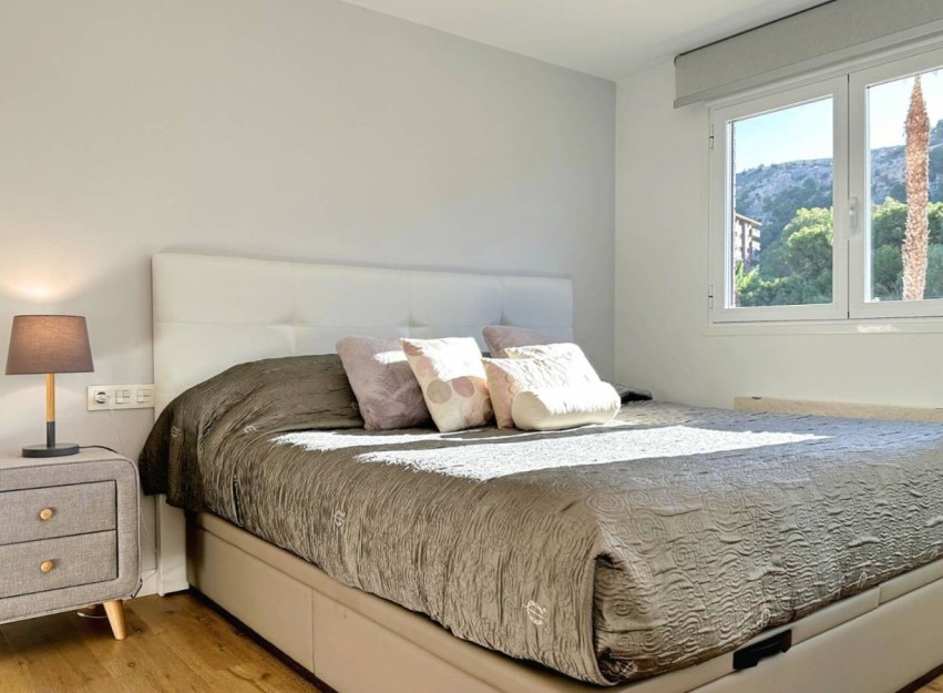 Herverkoop - Apartment - Alicante - Vistahermosa