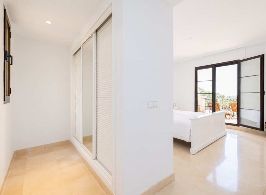 Herverkoop - Apartment - Benahavis - Los Arqueros