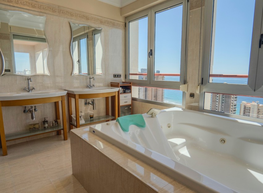 Herverkoop - Apartment - Benidorm