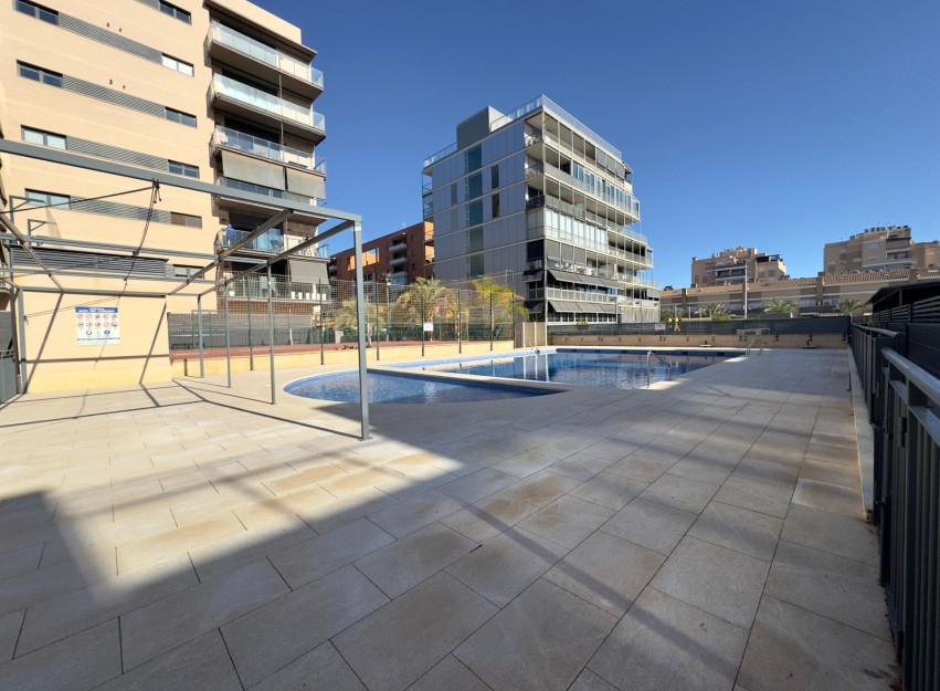 Herverkoop - Apartment - Elche - Porcelanosa