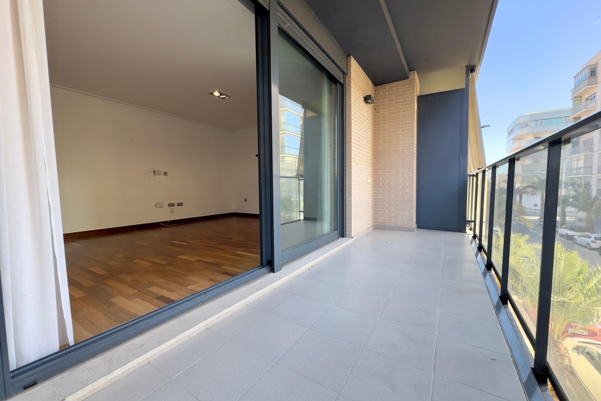 Herverkoop - Apartment - Elche - Porcelanosa