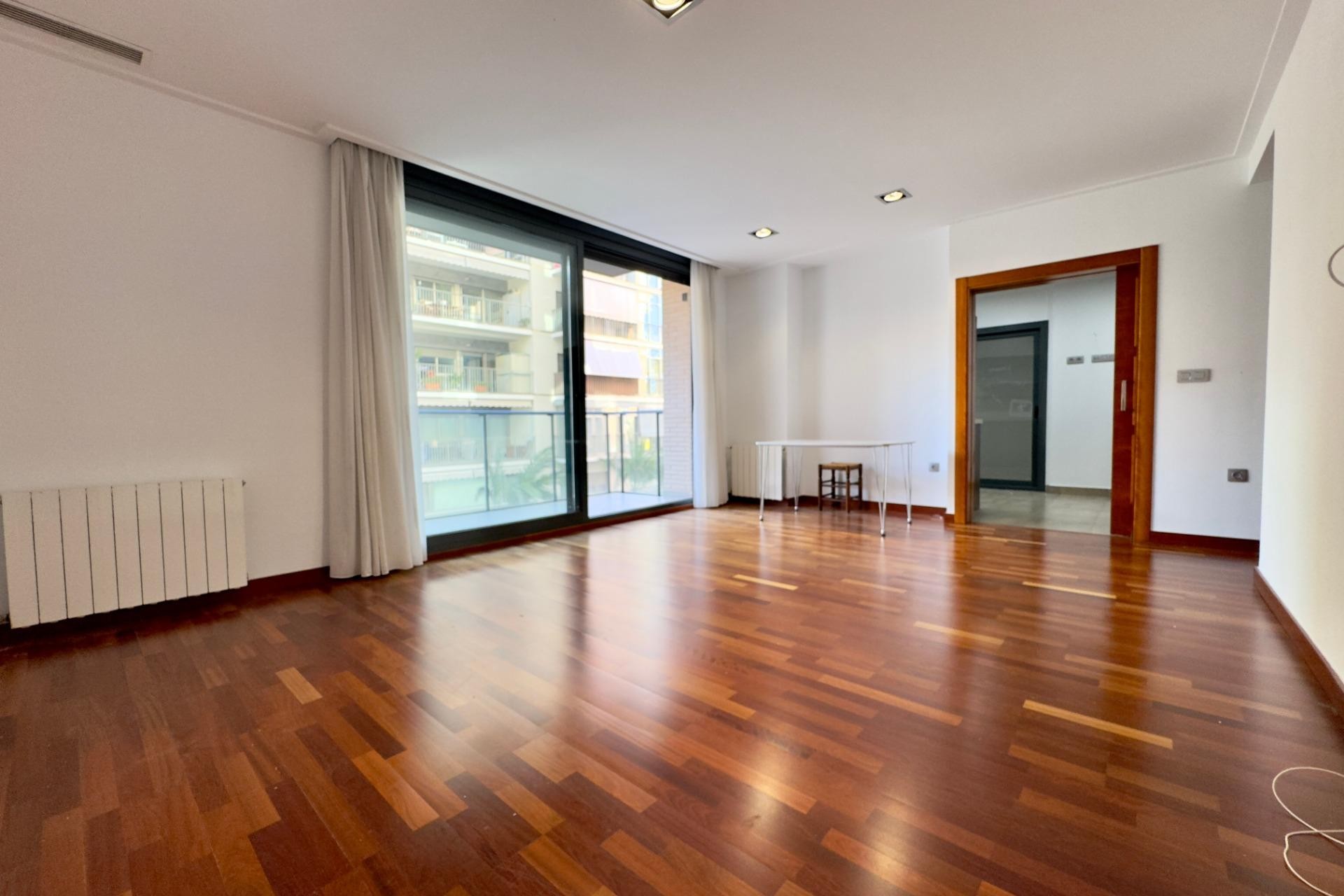 Herverkoop - Apartment - Elche - Porcelanosa