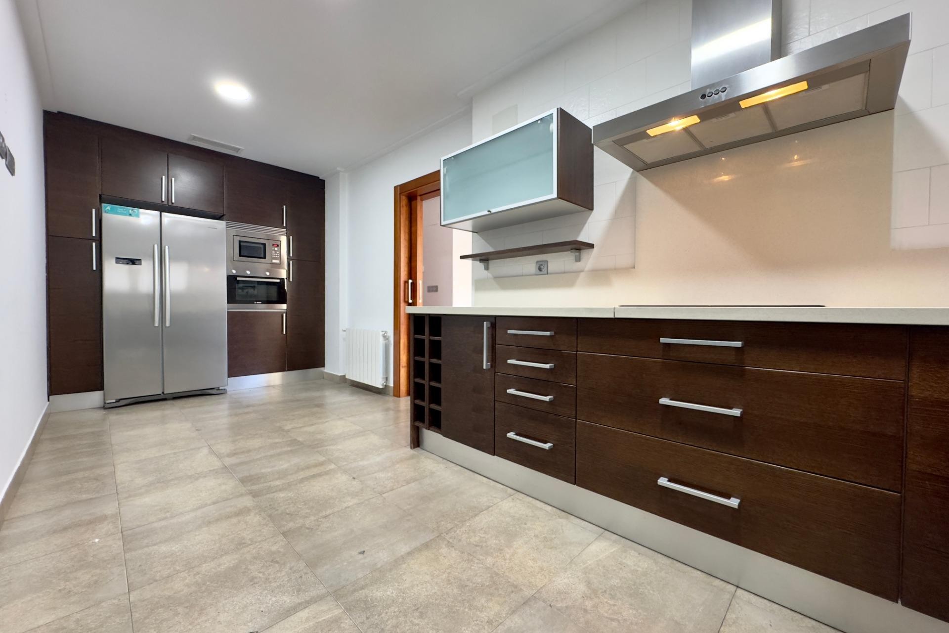 Herverkoop - Apartment - Elche - Porcelanosa