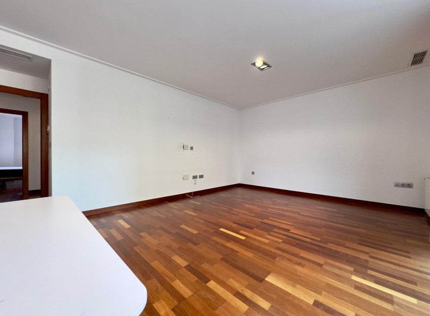 Herverkoop - Apartment - Elche - Porcelanosa