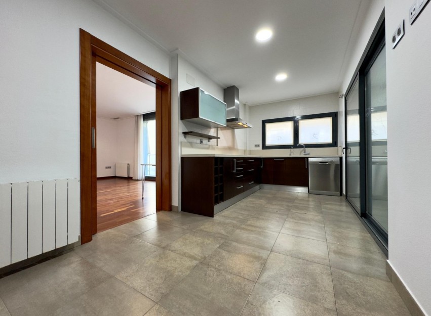 Herverkoop - Apartment - Elche - Porcelanosa
