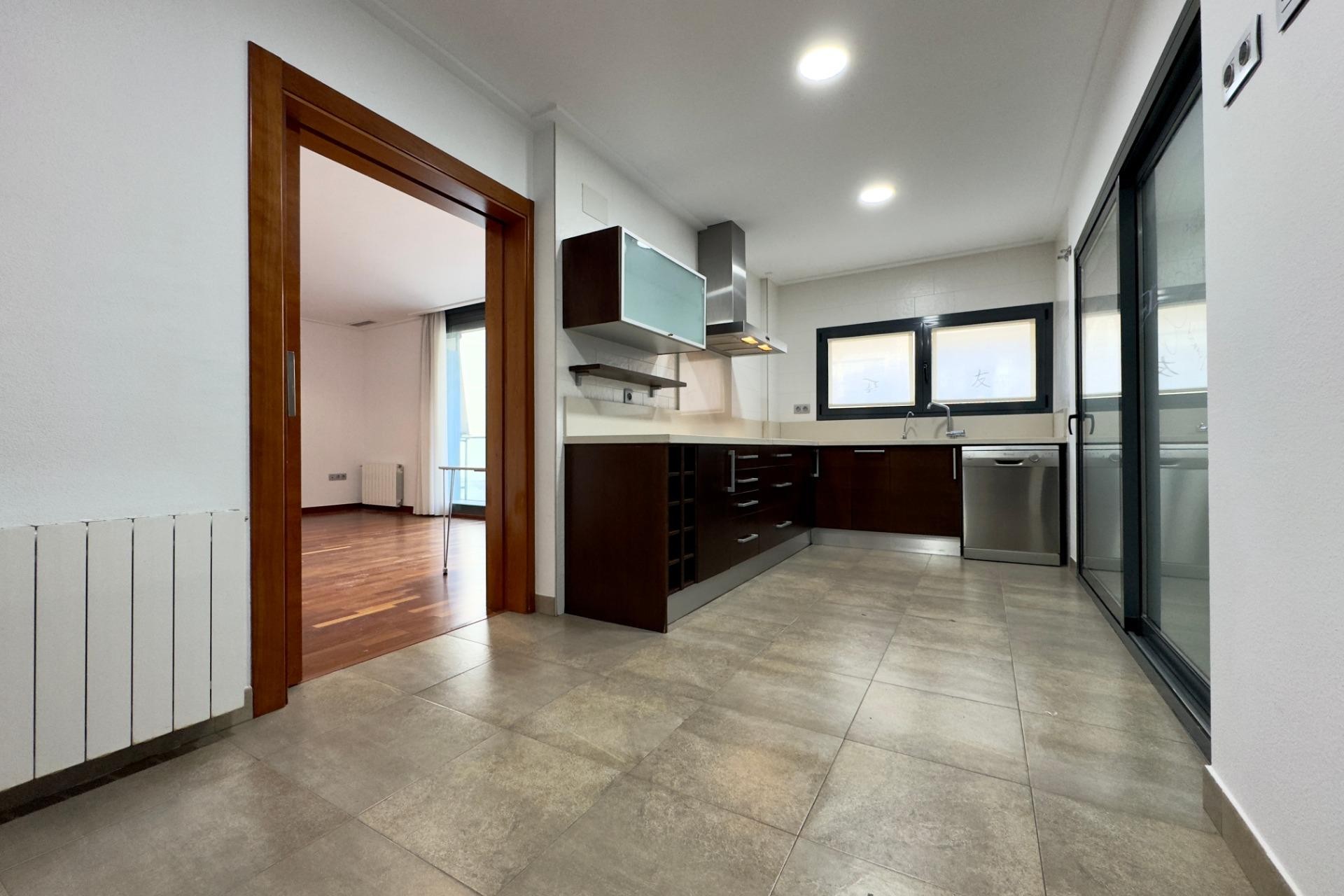 Herverkoop - Apartment - Elche - Porcelanosa