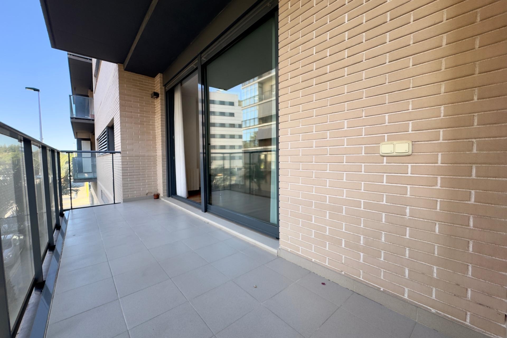 Herverkoop - Apartment - Elche - Porcelanosa