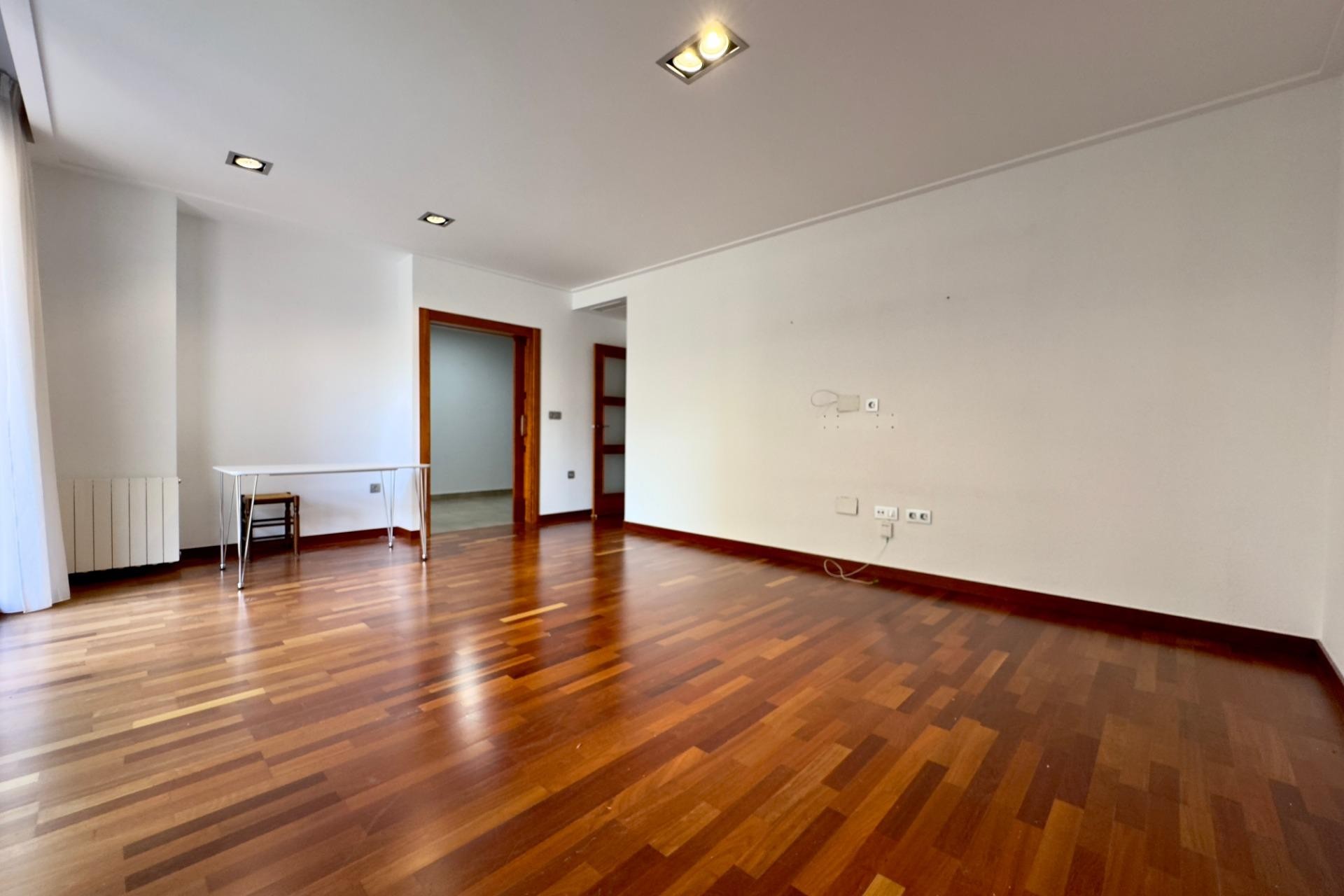 Herverkoop - Apartment - Elche - Porcelanosa
