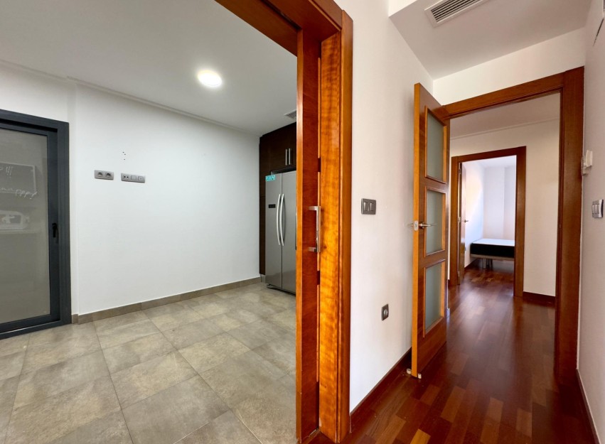 Herverkoop - Apartment - Elche - Porcelanosa