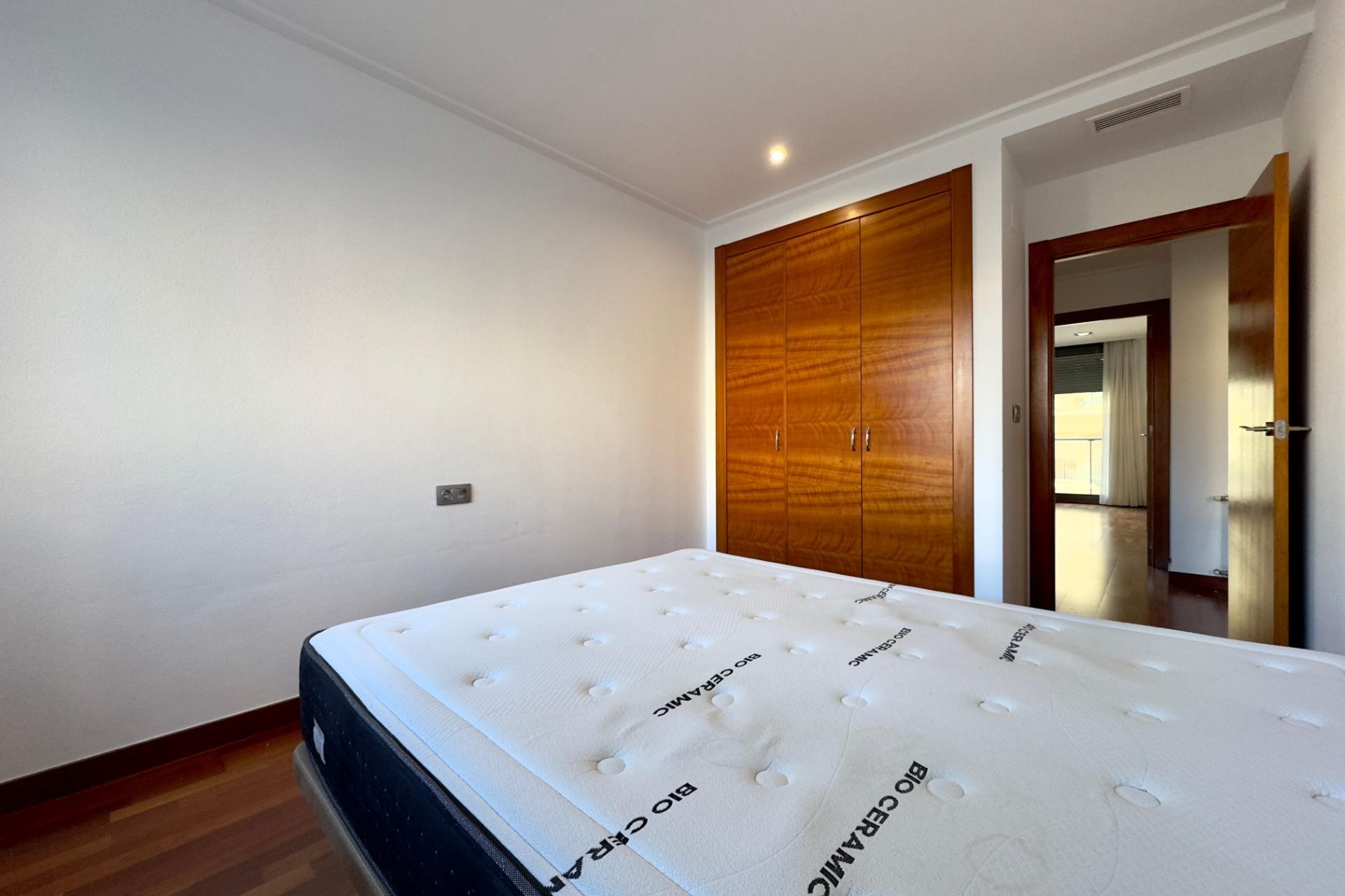 Herverkoop - Apartment - Elche - Porcelanosa