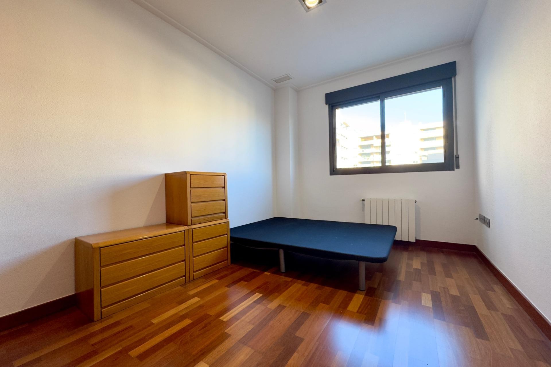 Herverkoop - Apartment - Elche - Porcelanosa