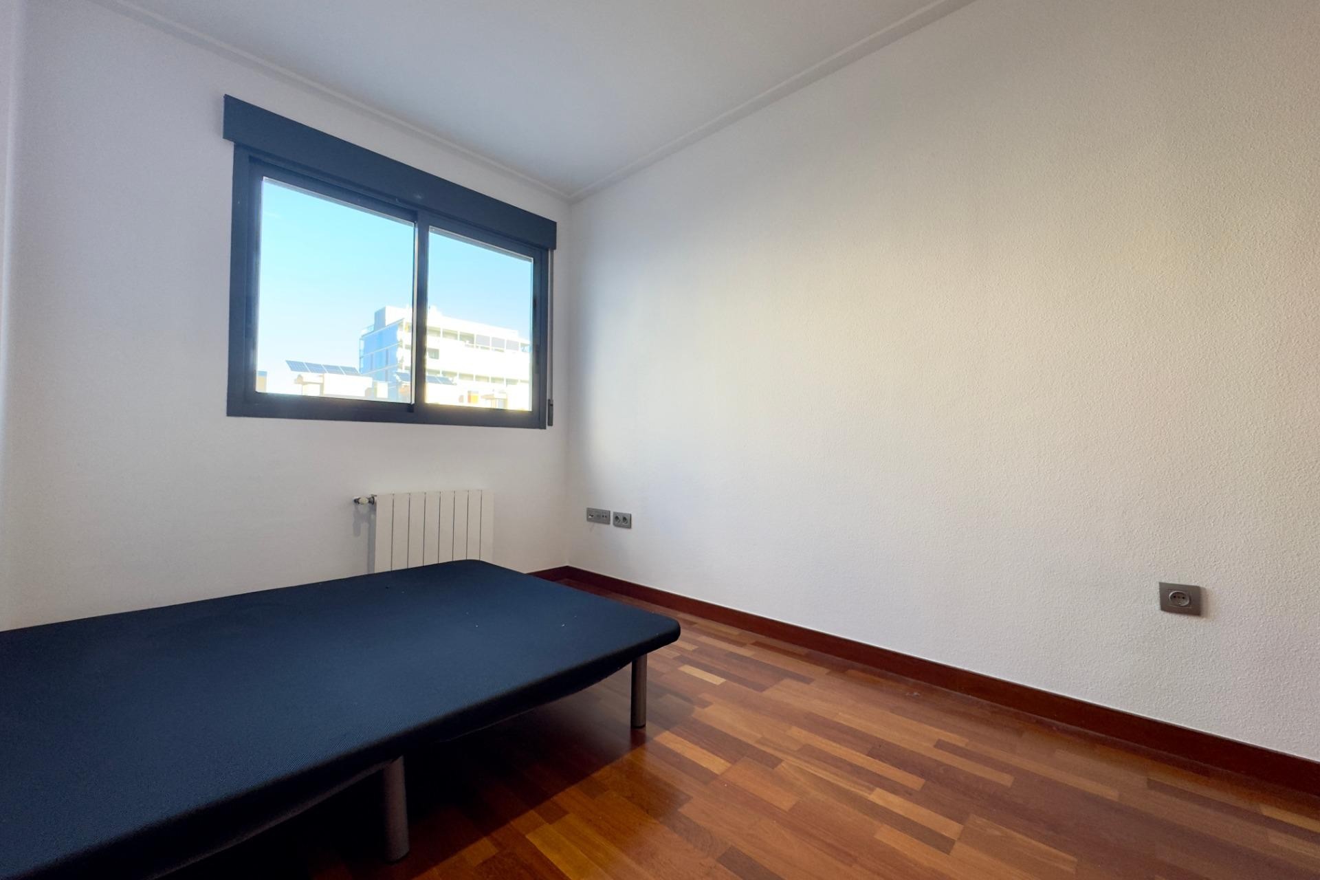 Herverkoop - Apartment - Elche - Porcelanosa