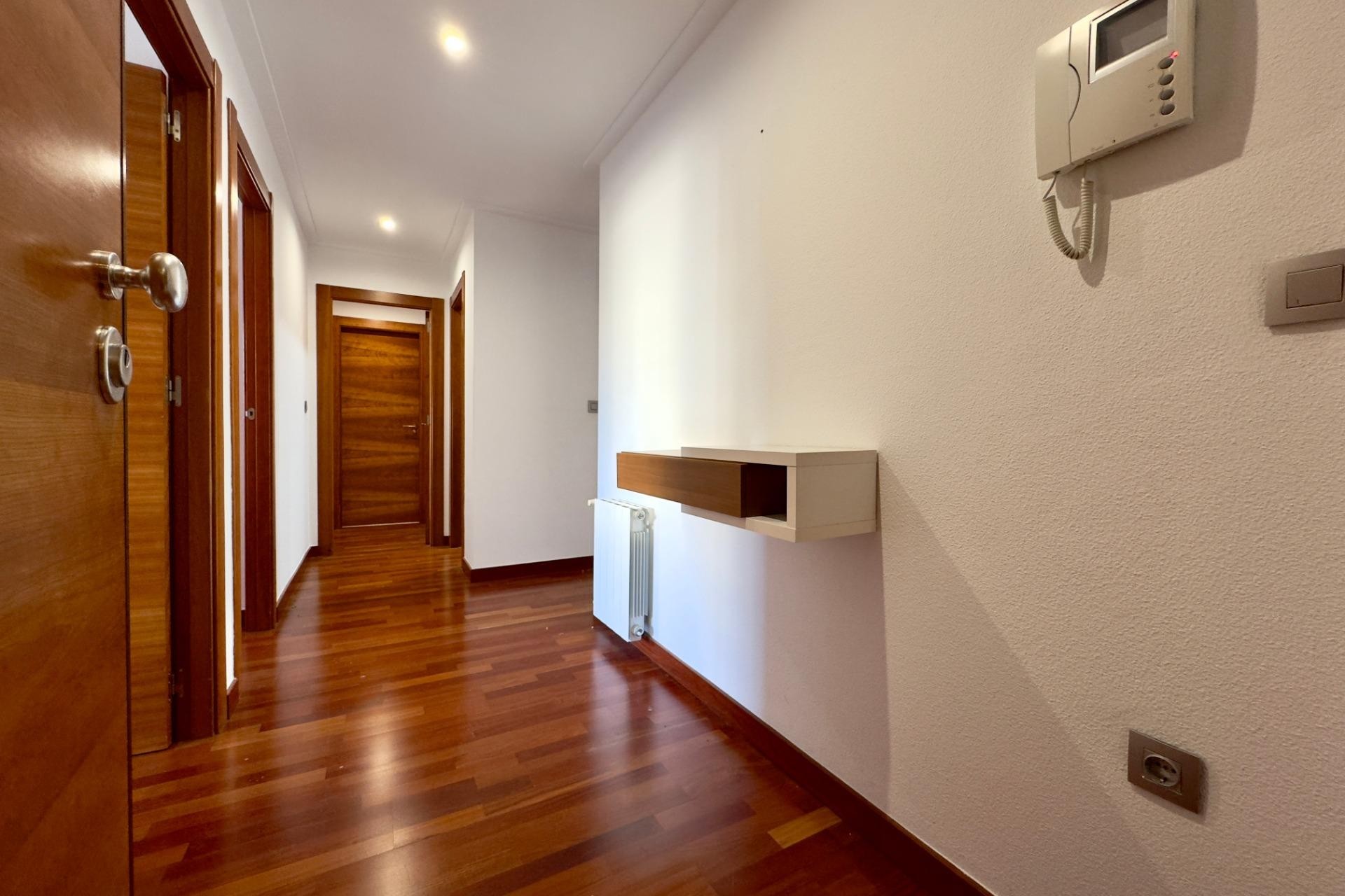 Herverkoop - Apartment - Elche - Porcelanosa
