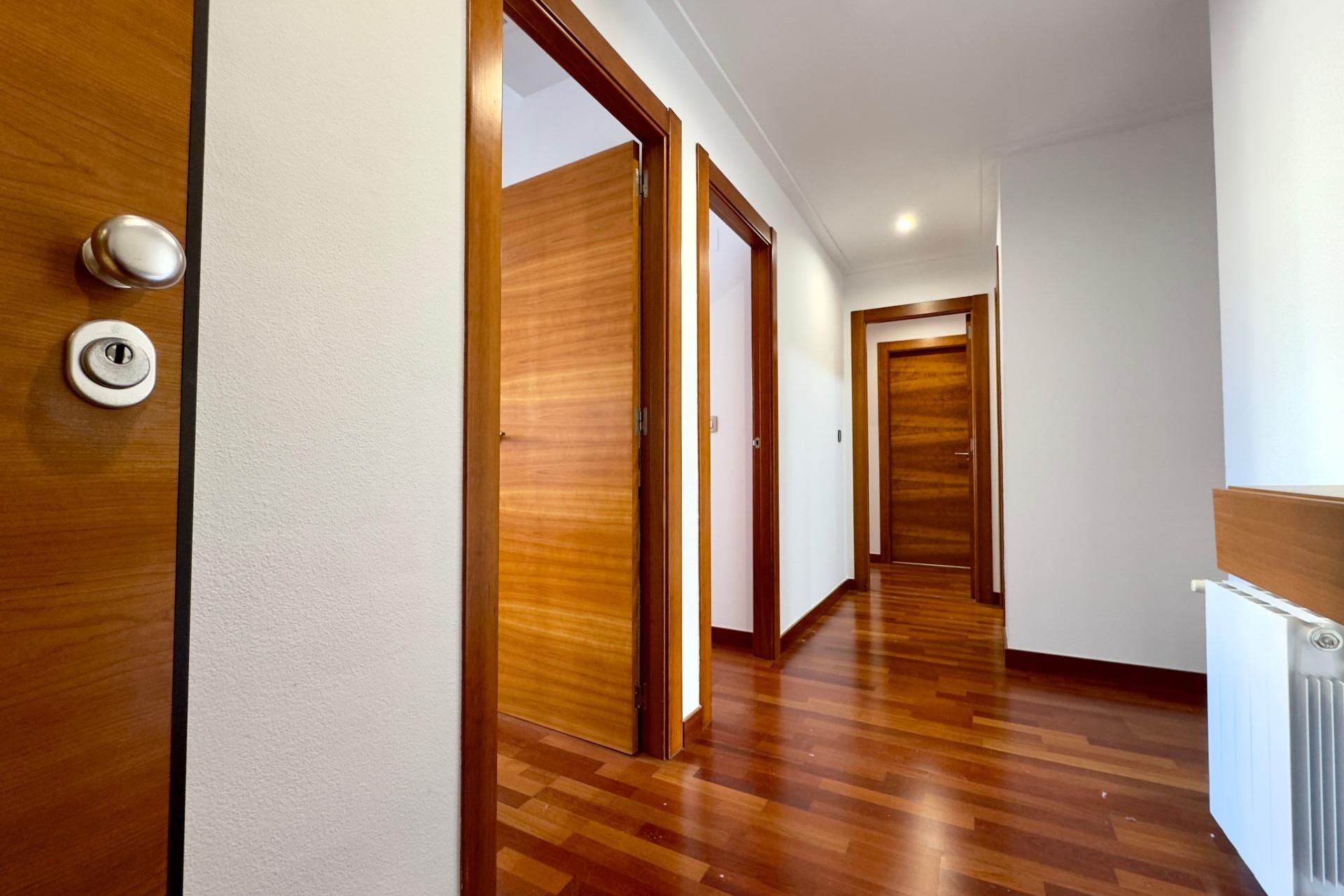 Herverkoop - Apartment - Elche - Porcelanosa