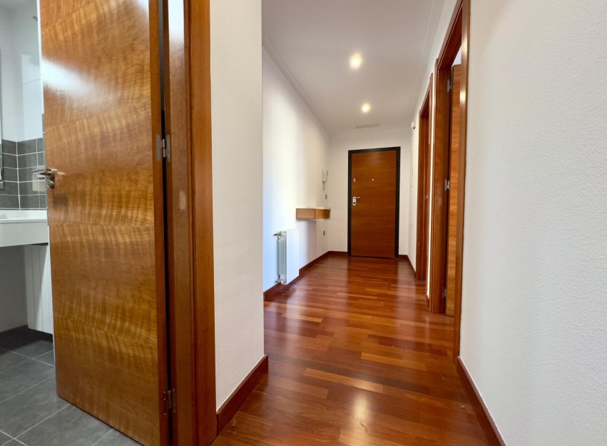 Herverkoop - Apartment - Elche - Porcelanosa