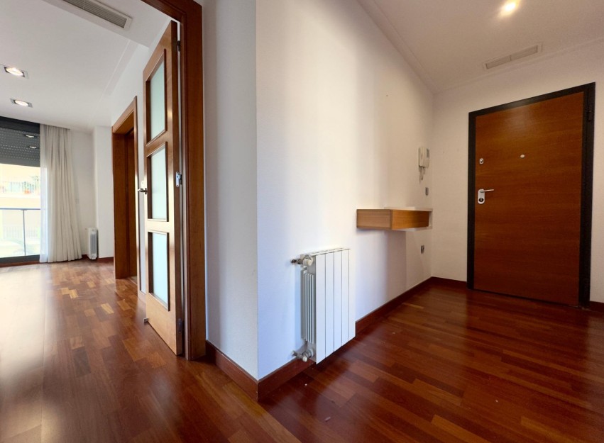Herverkoop - Apartment - Elche - Porcelanosa
