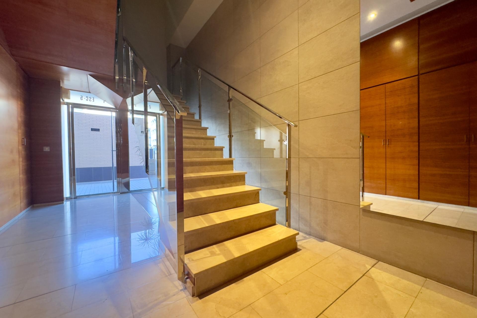 Herverkoop - Apartment - Elche - Porcelanosa