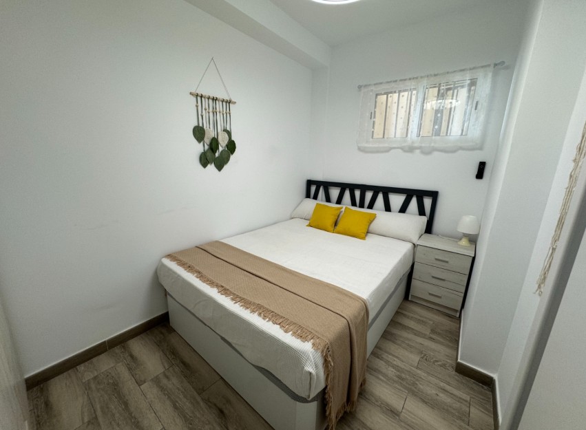 Herverkoop - Apartment - Guardamar del Segura - Pinomar