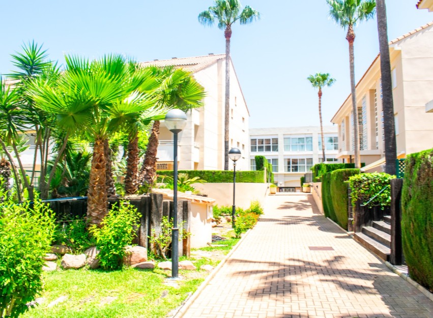 Herverkoop - Apartment - Jávea - El Arenal
