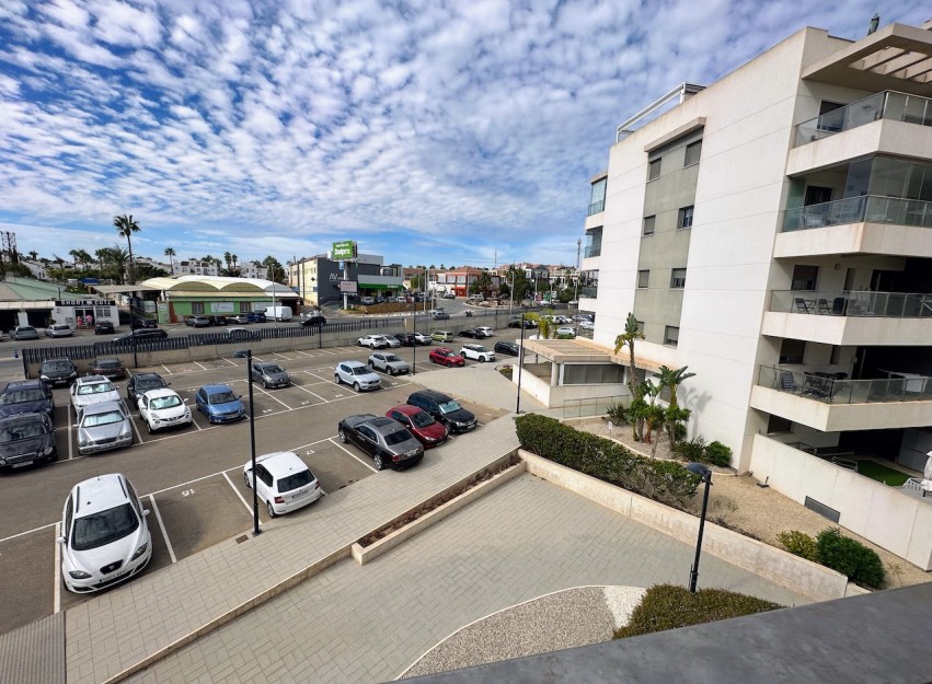 Herverkoop - Apartment - Orihuela Costa - La Zenia