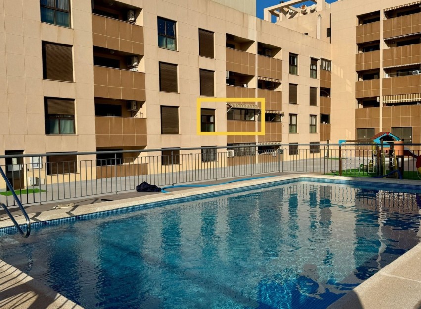 Herverkoop - Apartment - Torrevieja - Centro