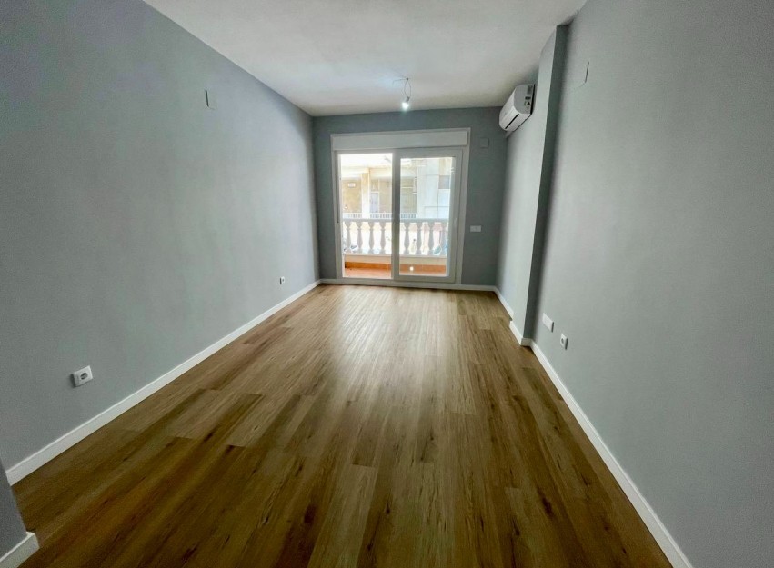 Herverkoop - Apartment - Torrevieja - La Mata
