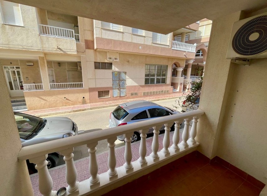 Herverkoop - Apartment - Torrevieja - La Mata