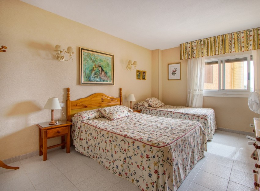 Herverkoop - Apartment - Torrevieja - Playa del Cura