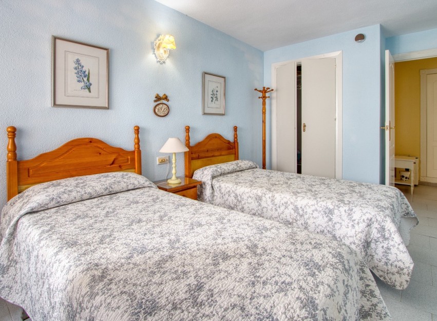 Herverkoop - Apartment - Torrevieja - Playa del Cura