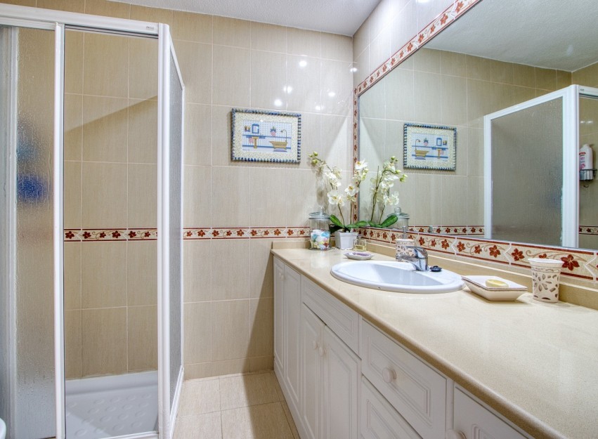 Herverkoop - Apartment - Torrevieja - Playa del Cura