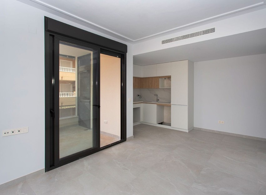 Herverkoop - Apartment - Torrevieja - Playa del Cura