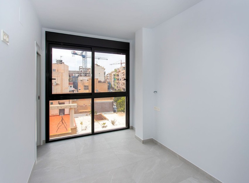 Herverkoop - Apartment - Torrevieja - Playa del Cura