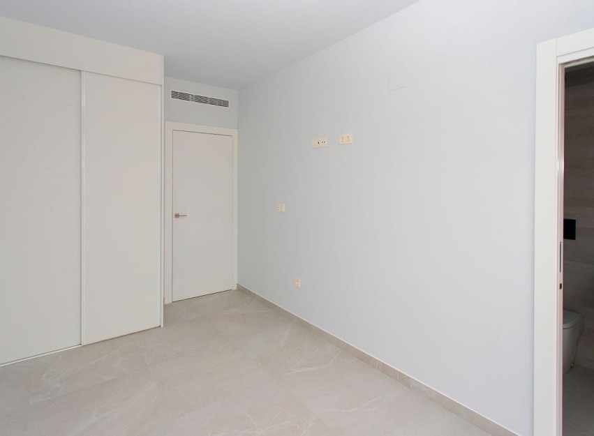 Herverkoop - Apartment - Torrevieja - Playa del Cura