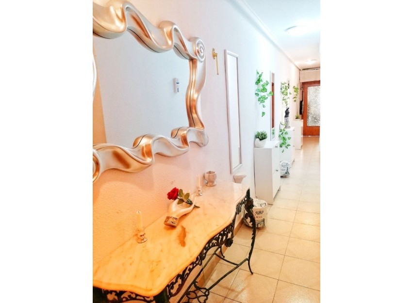 Herverkoop - Apartment - Torrevieja - Playa del Cura