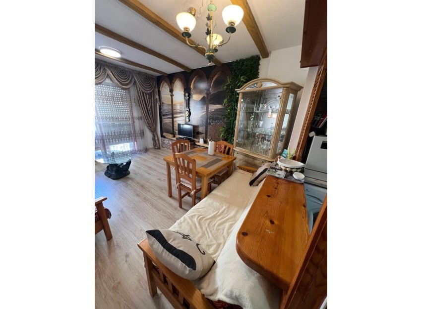 Herverkoop - Apartment - Torrevieja - Playa del Cura