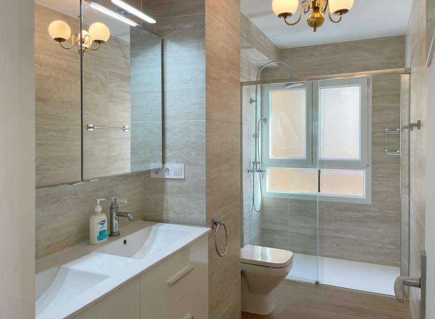 Herverkoop - Apartment - Torrevieja - Playa del Cura