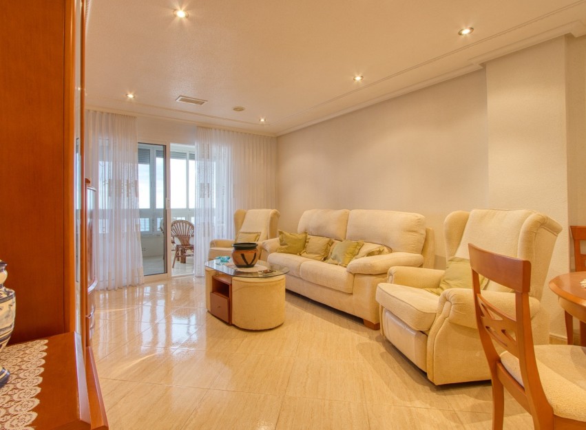 Herverkoop - Apartment - Torrevieja - Playa del Cura