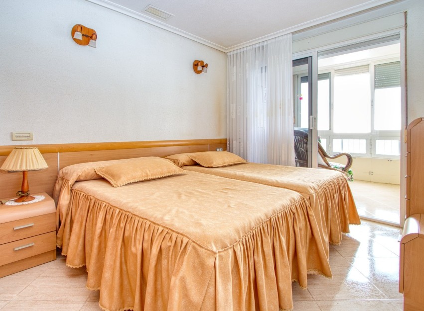 Herverkoop - Apartment - Torrevieja - Playa del Cura