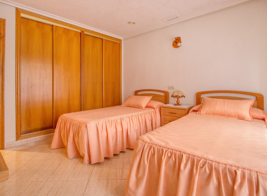 Herverkoop - Apartment - Torrevieja - Playa del Cura