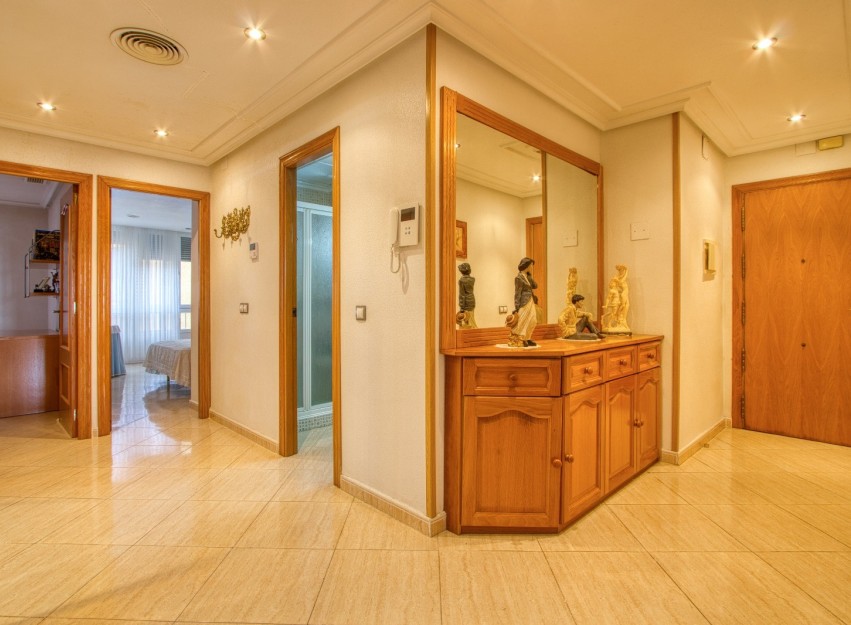 Herverkoop - Apartment - Torrevieja - Playa del Cura