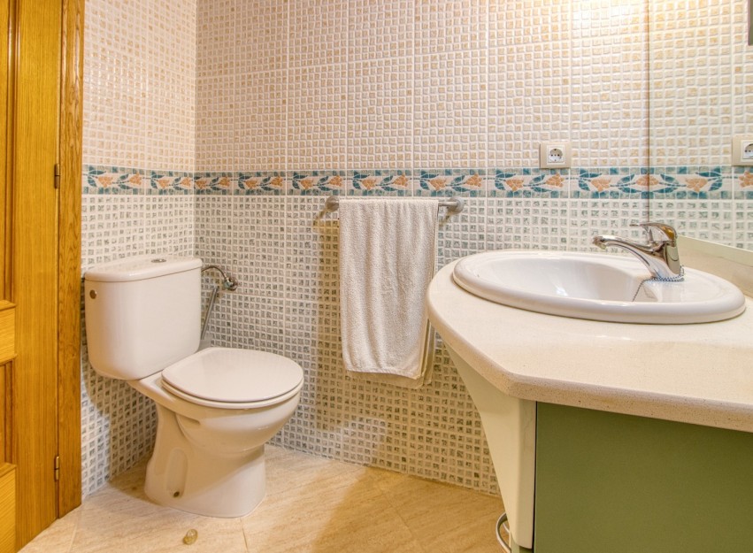 Herverkoop - Apartment - Torrevieja - Playa del Cura