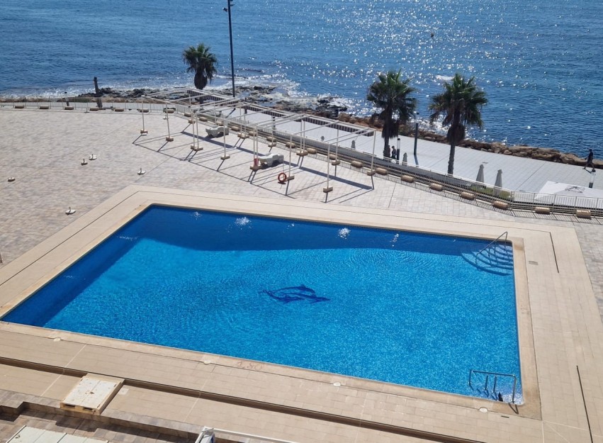Herverkoop - Apartment - Torrevieja - Playa del Cura