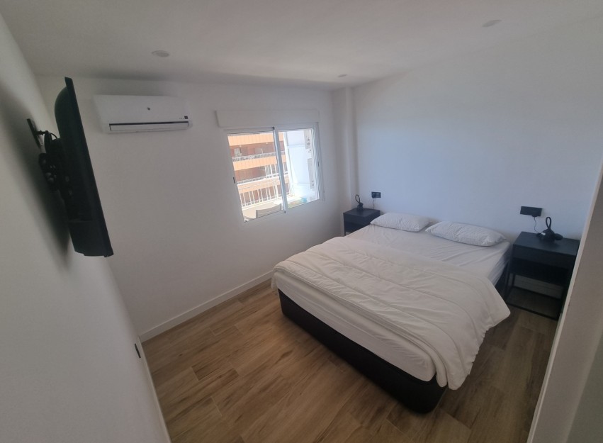 Herverkoop - Apartment - Torrevieja - Playa del Cura